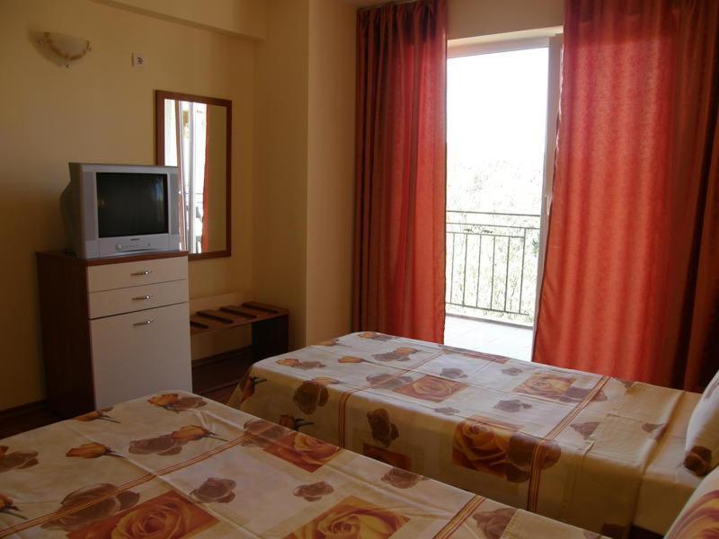 Family Hotel Dayana Beach Синеморець Екстер'єр фото