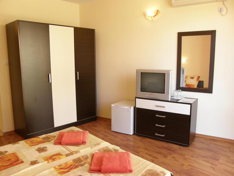 Family Hotel Dayana Beach Синеморець Екстер'єр фото