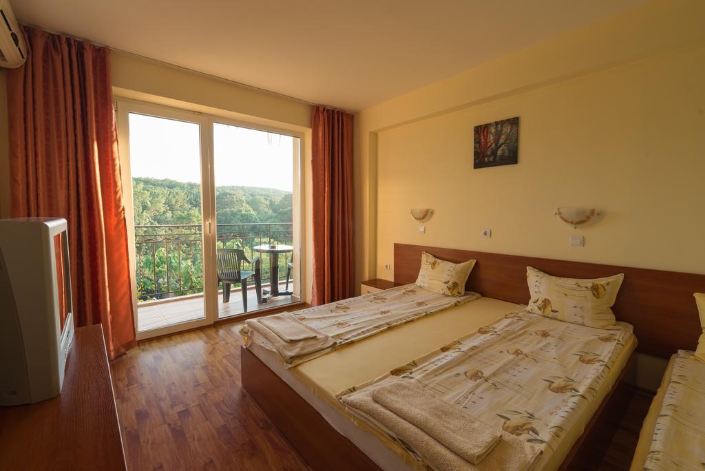 Family Hotel Dayana Beach Синеморець Екстер'єр фото