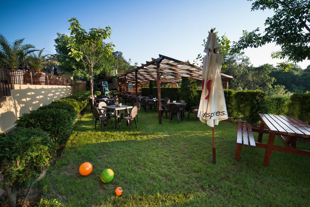Family Hotel Dayana Beach Синеморець Екстер'єр фото