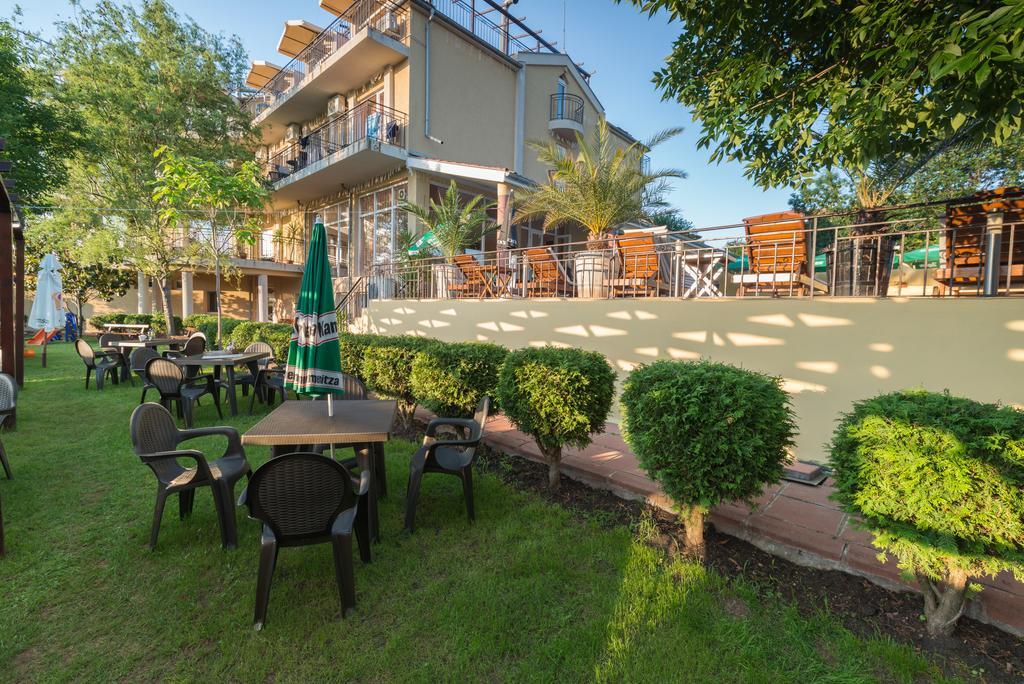 Family Hotel Dayana Beach Синеморець Екстер'єр фото