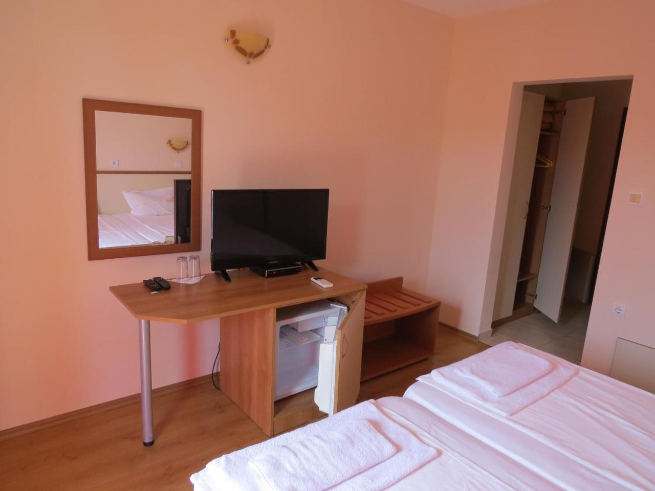 Family Hotel Dayana Beach Синеморець Екстер'єр фото