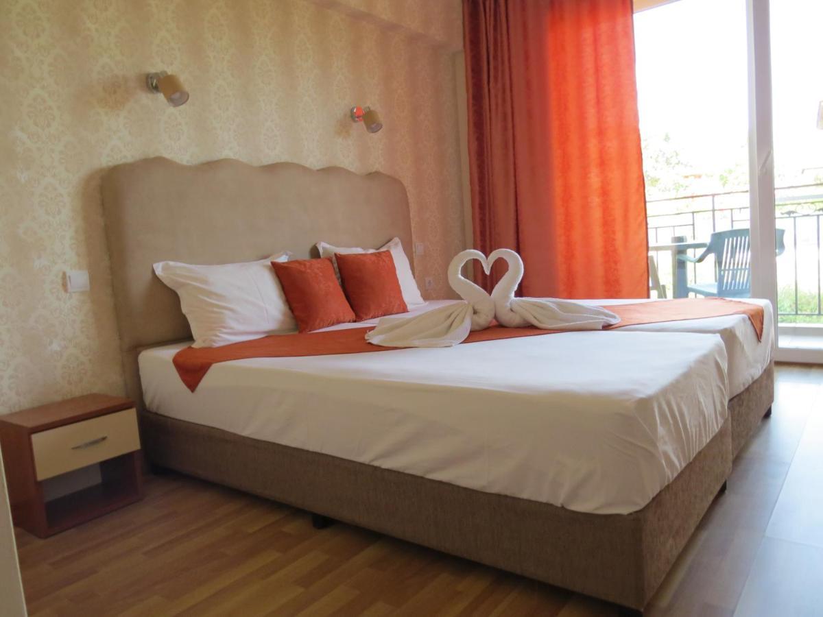Family Hotel Dayana Beach Синеморець Екстер'єр фото